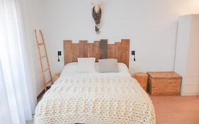Roc , Fabuleux Studio, Belle Decoration Et Excellent Emplacement